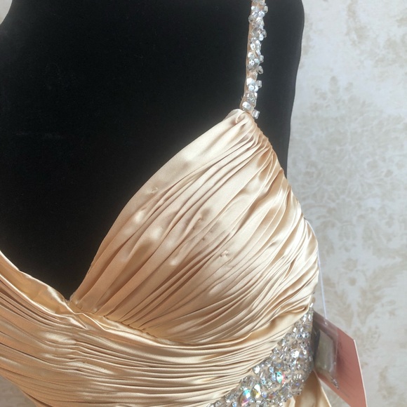 BNWT Blush gold satin beaded gown - Picture 4 of 14